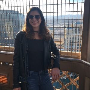 Meet your Posher, Deanna